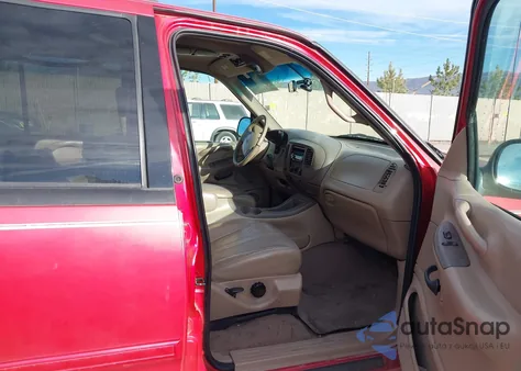 1998 Ford Expedition Eddie Bauer/Xlt from USA, damaged, VIN 1FMPU18L7WLC40902